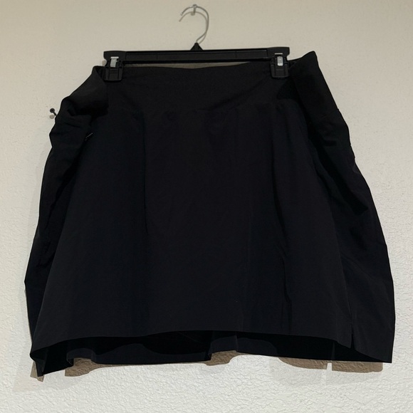 ATHLETA | SoHo Skort in Black size 22 - Picture 3 of 5